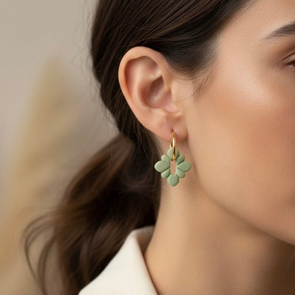 Arielle - Orecchini a Cerchio in Acciaio con Pendente - Handmade in Italy - Duestelle Italia