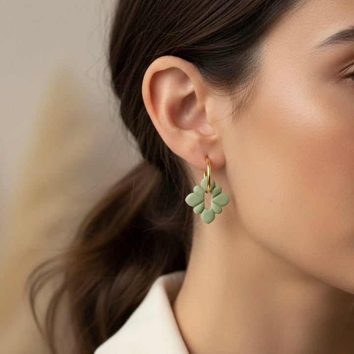 Arielle - Orecchini a Cerchio in Acciaio con Pendente - Handmade in Italy - Duestelle Italia