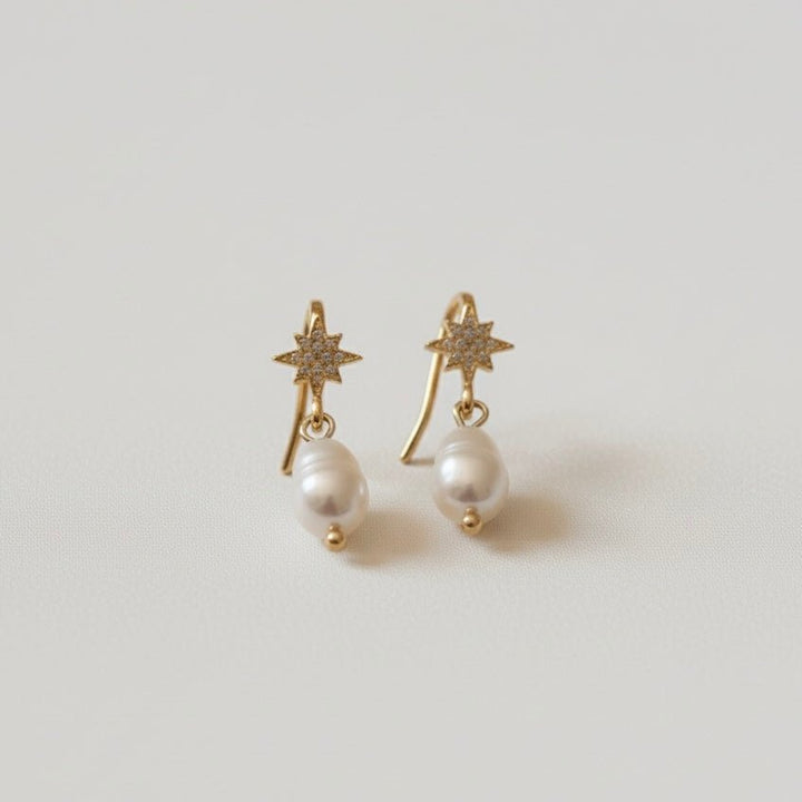 Elodie - Orecchini con perla di fiume e stella in zirconi – placcati oro 18K - Duestelle Italia