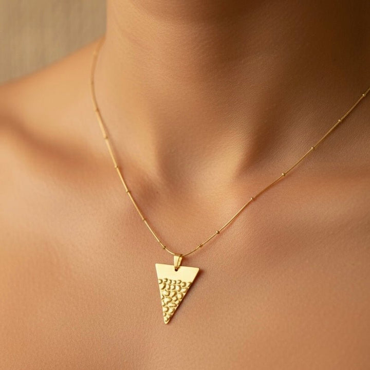 ESSENZIALE - Duestelle Italia