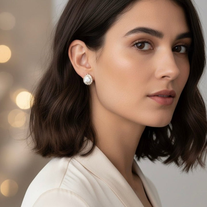 Isolde Earrings – orecchini a lobo placcati oro 18K con zirconi luminosi taglio ventaglio – eleganti e romantici - Duestelle Italia