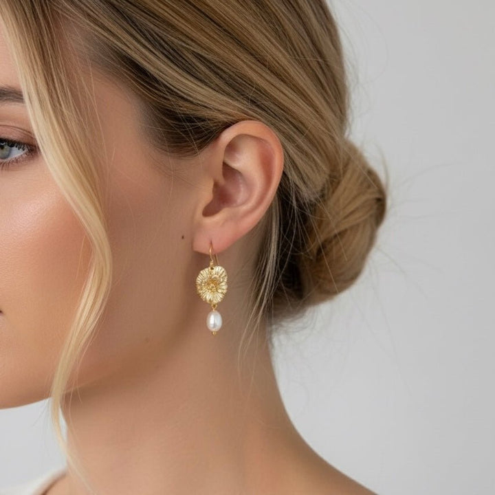 Madeline Pearl Dangle Earrings - small - Duestelle Italia