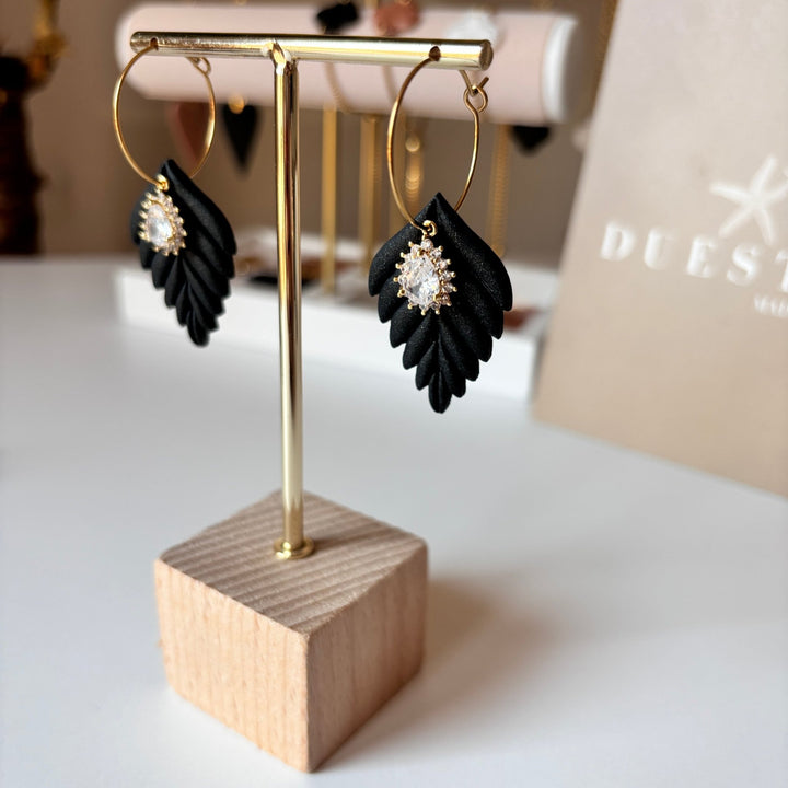 MYSTIC NOIR LEAF HOOPS - Duestelle