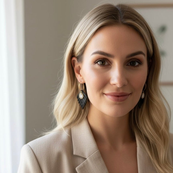 MYSTIC NOIR LEAF HOOPS - Duestelle Italia