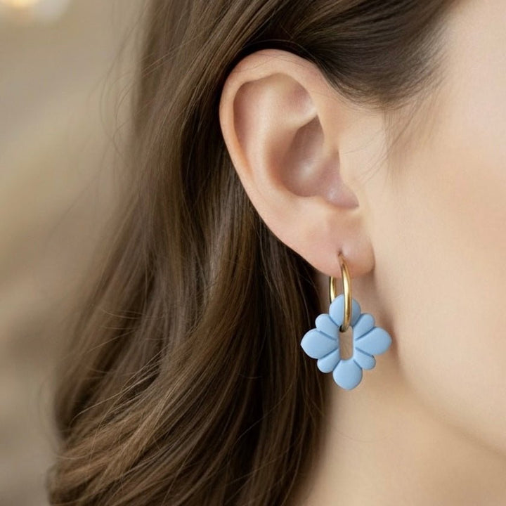 Orecchini a cerchietto artigianali in acciaio placcato oro 18k – Arielle Velvet - Duestelle Italia