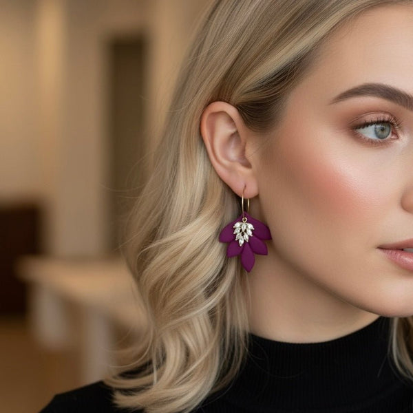 Orecchini pendenti in con zirconi e cerchietto in acciaio placcato oro 18k – Dalia, Handmade in Italy - Duestelle Italia