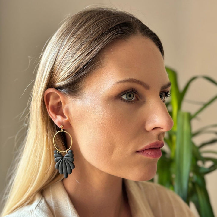 SOLEIL BLACK - STATEMENT EARRINGS - Duestelle