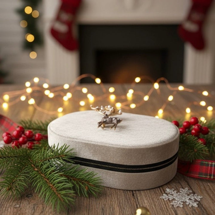 Velvet Reindeer – Portagioielli in velluto con spilla cervo dorato removibile - Duestelle Italia