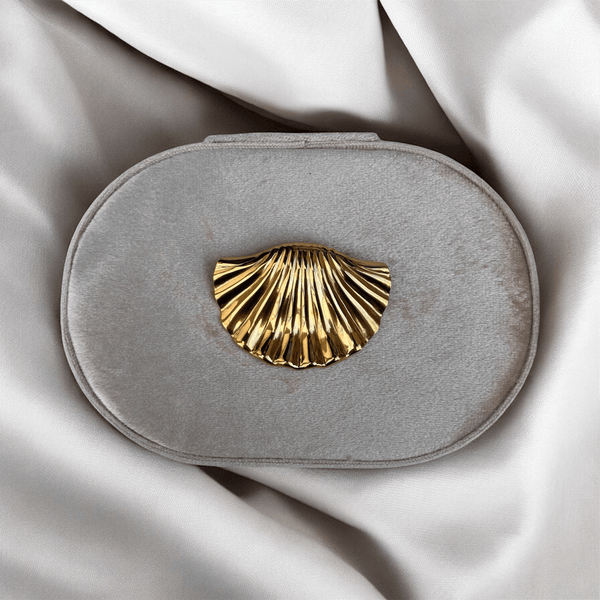 Velvet Shell – Portagioie in velluto grigio con spilla dorata rimovibile - Duestelle Italia