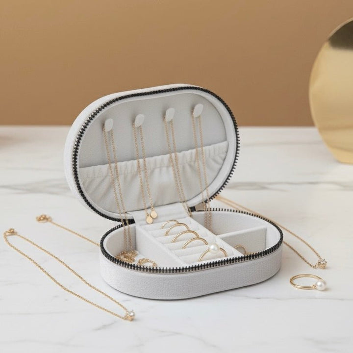 Velvet Shell – Portagioie in velluto grigio con spilla dorata rimovibile - Duestelle Italia